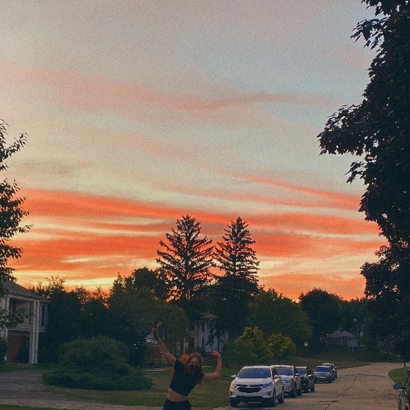 Meet the Posher Other - Meet your Posher, Izzy